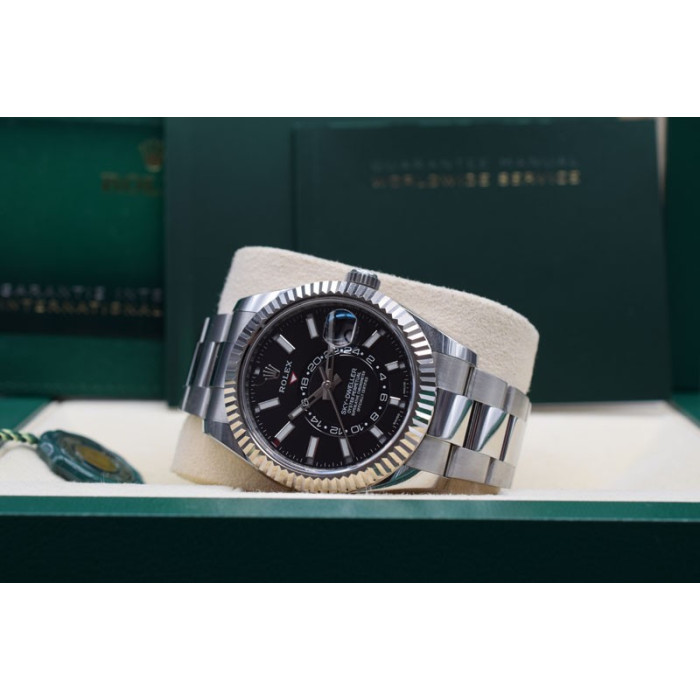 Rolex Sky-Dweller 326934 Black Dial like New Fullset 01/2022, Rolex, 





Rolex Sky-Dweller 326934 Black Dial like New Fullset 