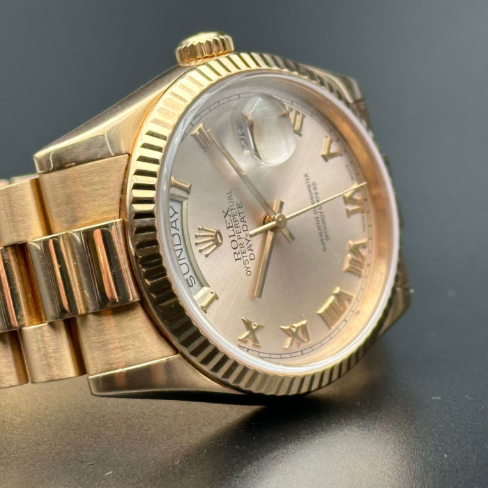 Rolex Day-date Ref 118235 Cadran Rose avec papier 2000