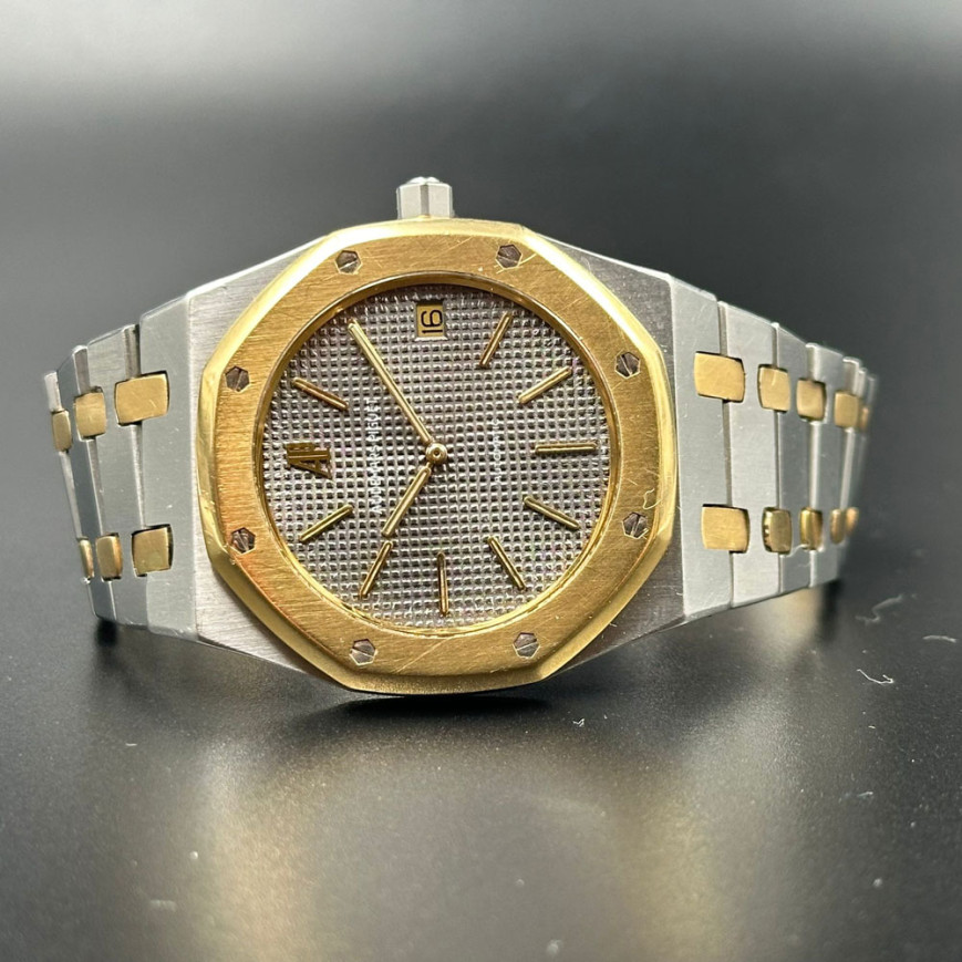 Audemars Piguet Royal Oak Jumbo Ref 5402SA only watch