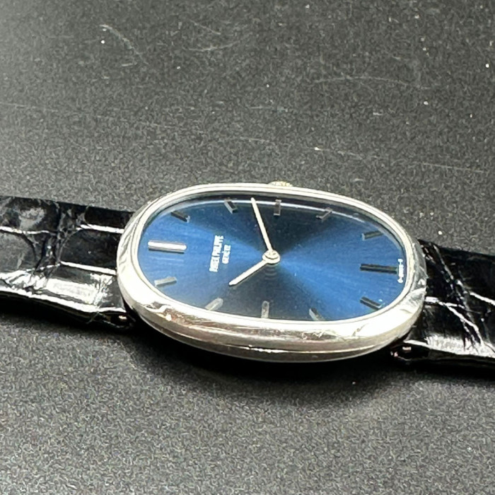 Patek Philippe Golden Ellipse Ref 3748 Cadran Bleu Or Blanc 18K