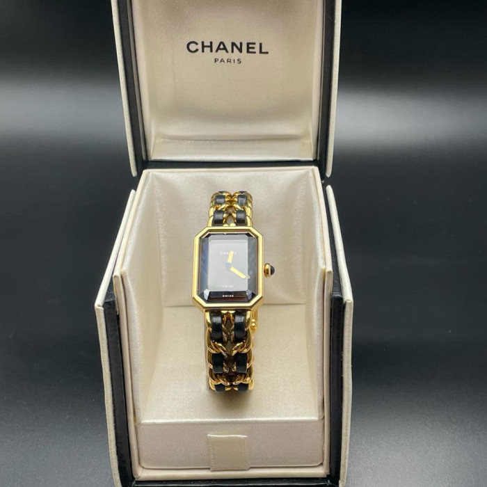 Chanel Première en Plaqué Or H0001 Taille M vers 1990 avec boite