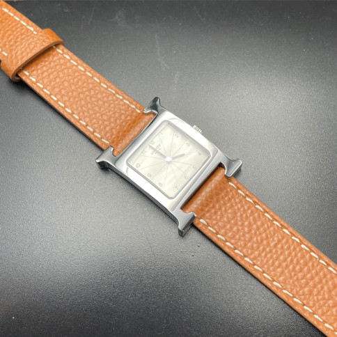 Hermès Heure H mini modèle Ref HH1.210 cadran silver 21mm