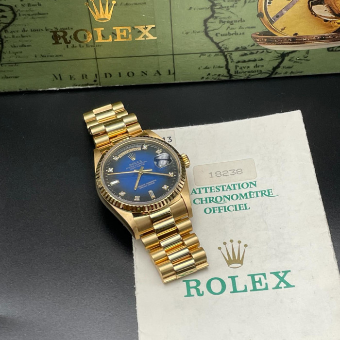 Rolex Day-date Ref 18238 cadran bleu index diamants boite et papier 1995