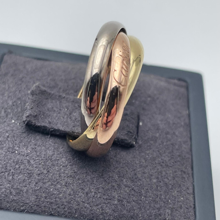 Cartier Mini Trinity ring in 18k gold Weight 5.4g size 53