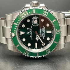 Rolex Submariner Date Ref 116610 box and card 2015